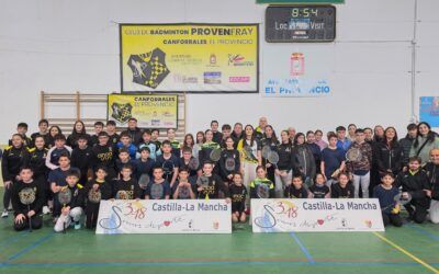 ÉXITO DEL CLUB DE BÁDMINTON DEL IES EN EL CAMPEONATO COMARCAL
