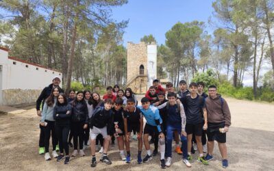 El IES participa en el RAID aventura