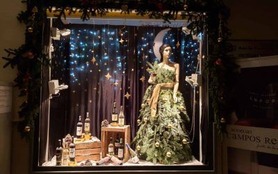 Escaparate de Navidad del ciclo de Comercio
